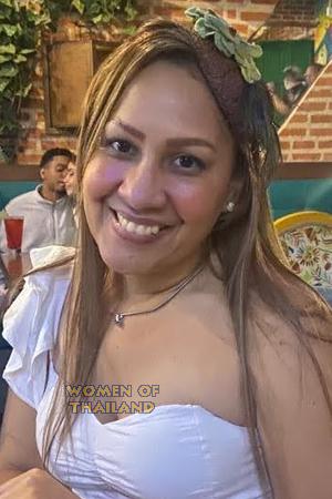 152345 - Tatiana Age: 44 - Colombia