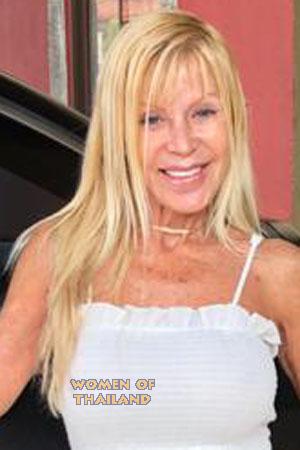 161182 - Honey Age: 65 - Costa Rica