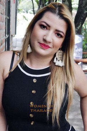 186686 - Guissela Age: 39 - Colombia