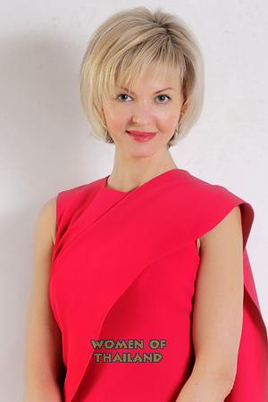 187205 - Elena Age: 56 - Russia