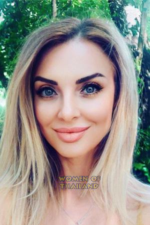 199503 - Inna Age: 41 - Ukraine