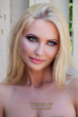 200754 - Elena Age: 48 - Russia