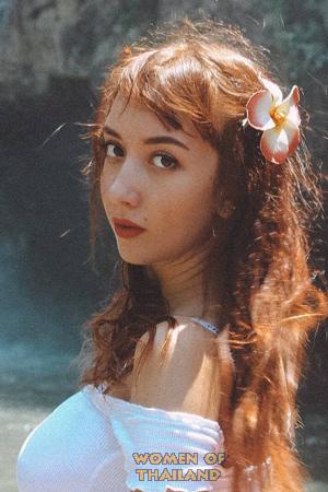 203637 - Victoria Age: 19 - Russia