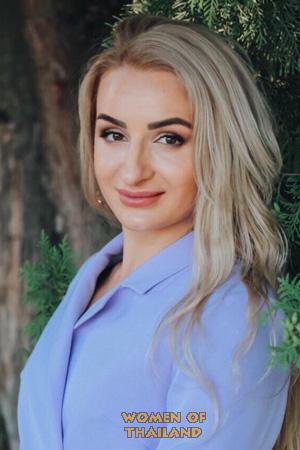 203652 - Yarina Age: 28 - Ukraine