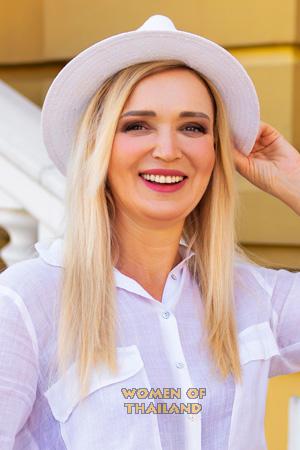 203817 - Alena Age: 47 - Ukraine