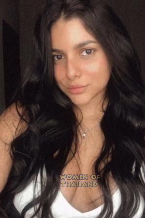 204164 - Laura Age: 24 - Colombia
