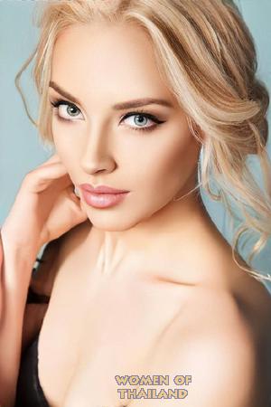 208685 - Anna Age: 24 - Russia