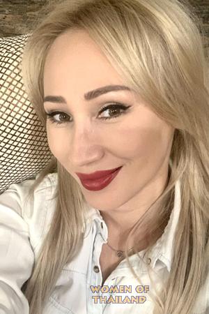 210509 - Aida Age: 42 - Kazakhstan