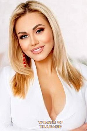 212509 - Yulia Age: 47 - Ukraine