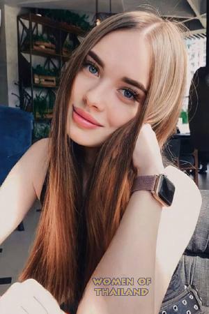 213108 - Julia Age: 22 - Ukraine