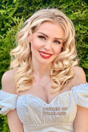 223353 - Elena Age: 40 - Ukraine