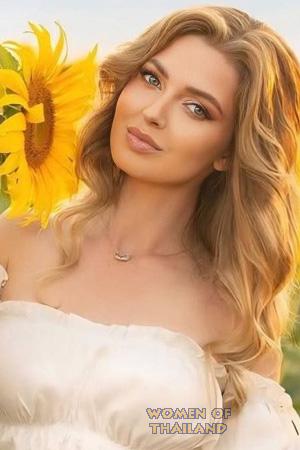 224657 - Alona Age: 33 - Ukraine