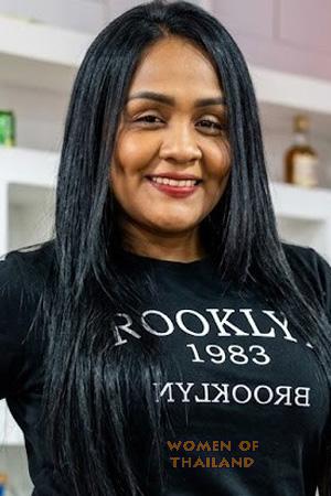 228100 - Gina Age: 37 - Colombia