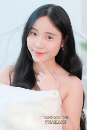 228412 - Thi Ha Phuong Age: 19 - Vietnam