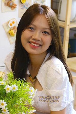 229360 - Thi Quynh Nhu Age: 18 - Vietnam